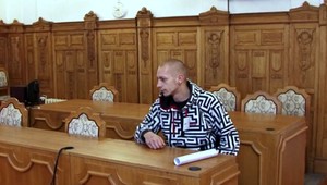 Mladík zverejňoval extrémistické materiály. Ide do basy