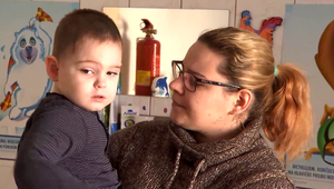 Ťažký život mladej mamičky Katky: S vážne chorým synčekom žijú zo 60 eur mesačne!