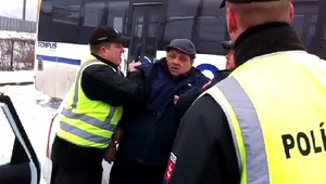 Dusno v Košiciach: Polícia zasiahla proti odborárom