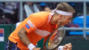 Šok v tenisovom svete: Slováci v Davis Cupe vedú nad Srbskom bez Djokoviča