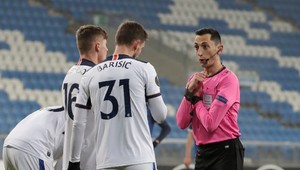 Rangers dostali pokutu za meškanie. Lajdáckosť alebo vypočítavosť?