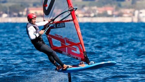 Máme VICEMAJSTRA Európy. Windsurfista KUBÍN vybojoval striebro
