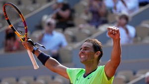 Nadal opäť neprekoná Borga. Stratil set, no stále si ide za titulom