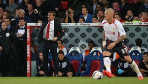 Škrtel a Sakho podľa Carraghera v rozhodujúcej chvíli mentálne zlyhali!