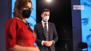 Zemanová Smeru-SD vyčíta zvolávanie seniorov na protesty. Takáč tvrdí, že nestoja ani za reč