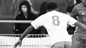 Futbalista (†19) skolaboval počas zápasu, zomrel priamo na ihrisku