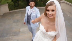 Kto by mal požiadať o ruku? Odpoveď terapeuta v podcaste Vezmeš si ma? vás prekvapí!