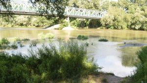 Pri splavovaní Váhu sa utopil 33-ročný muž