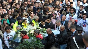 So Simoncellim sa lúčili tisícky priaznivcov