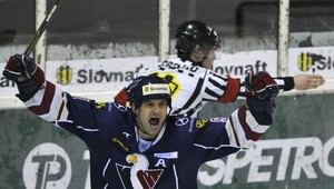 Hokej: HC Slovan Bratislava -Dukla Trenčín 4:1 v 2. zápase štvrťfinále extraligy