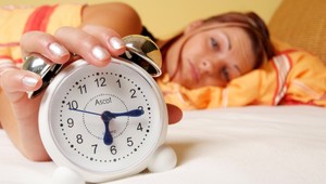 Striedaniu letného a zimného času zrejme odzvonilo. Proti je až 80 percent Európanov