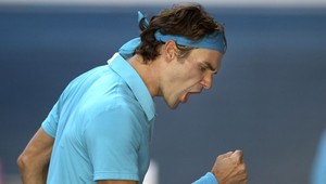 Federer zdolal Davydenka a je v semifinále