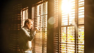 Opäť zamilovaný! Po búrlivom rozvode sa hviezdny herec zaľúbil do TEJTO speváčky!