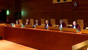 Medzinárodná prestíž a rozprávkový plat: O post sudcu  v Luxemburgu bojujú traja muži