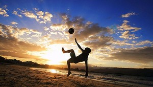 Blatter by rád videl plážový futbal na olympiáde