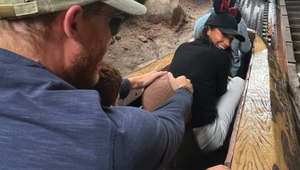 Harry sa zrazu začal ukazovať s deťmi! Dôvod je ale veľmi smutný!