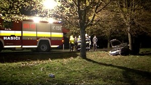 Po nehode utiekol šofér. Našli vrecko s podozrivým obsahom