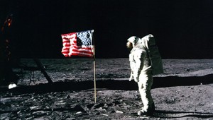 Šokujúca pravda: Prečo na mesačných fotografiách nevidno hviezdy?