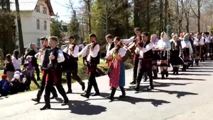 VIDEO: Vysoké Tatry ovládol prvomájový retro sprievod
