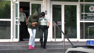 Žena, ktorá bodla svojho muža do srdca, čelí závažnému obvineniu