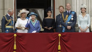 Zvláštne zvyklosti pri cestovaní kráľovskej rodiny! Niektoré sú poriadne morbídne!