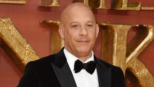 Bez holej hlavy si ho už nevieme predstaviť: Aha, ako vyzeral Vin Diesel s hustou hrivou!