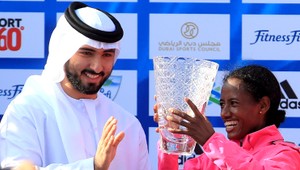 Dubaj vyhlásil trojdňový smútok, zomrel syn vládcu