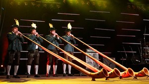 Otvárací ceremoniál v Ruhpoldingu nadchol vyše 8000 divákov