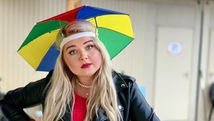 To je KTO?! Evelyn má snáď identické dvojča!