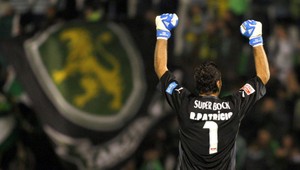 VIDEO: Páľ! A brankára Sportingu zasypali snehové gule