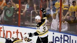 VIDEO: Chára (35) strelil najkrajší gól kariéry