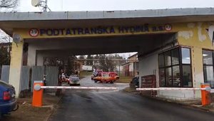 Rozsiahly požiar pohltil priemyselnú halu