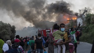 Utečenecký tábor na Lesbose zachvátil ďalší požiar