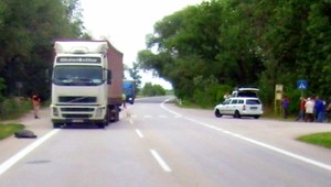 Na priechode zachytil muža (†58) kamión, vracal sa k autu