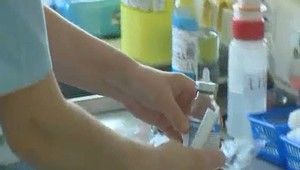 Za hranicami sa šíria osýpky, nakazených je už vyše 2200 ľudí