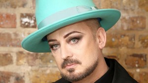 Po Eltonovi Johnovi a Freddiem Mercurym sa môžeme tešiť na ďalšie hudobné filmy! O kom budú?