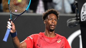 Monfilsa na Australian Open trápi zranenie z Playstationu