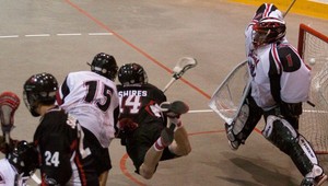 Férovka na lakrose! V bitke uspal súpera za tri sekundy