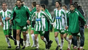 Klokani doskákali do ligy, fanúšikovia sa tĺkli hlava-nehlava