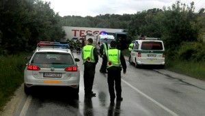 Nehoda v Myjave! Vodič bol na mieste mŕtvy, ôsmi sú zranení