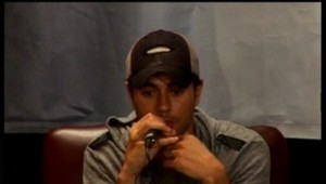 Enrique Iglesias predstavil hymnu ME vo futbale 2008