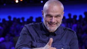 Z rebelského vlasáča je charizmatický štyridsiatnik: Jaro Slávik nikdy nevyzeral lepšie!