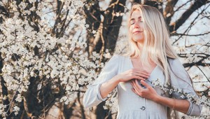 Veľký horoskop na APRÍL: Kto konečne stretne lásku a komu hrozí vyhorenie?