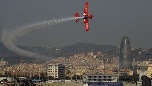 Finále Red Bull Air Race sledovalo 800 tisíc divákov