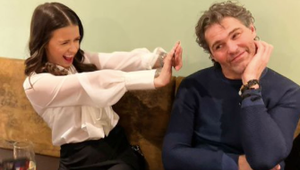 Jágr päťdesiatku predsa len oslávil! Od frajerky dostal DOKONALÝ darček s odkazom!