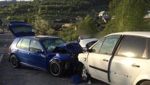 Čelná zrážka pri Žiline si vyžiadala život mladého vodiča