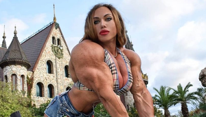 Je TOTO ešte príťažlivé?! Športovkyňa spája sexi tvár s telom svalnatého monštra!