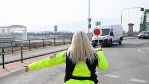 Premávka na malých hraničných priechodoch s Maďarskom bola obnovená