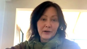 Shannen Doherty, alias seriálová Brenda, ukázala, ako jej tvár poznačilo posledné štádium rakoviny!