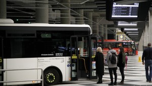 Arriva poskytne cestujúcim prímestskú autobusovú dopravu zadarmo